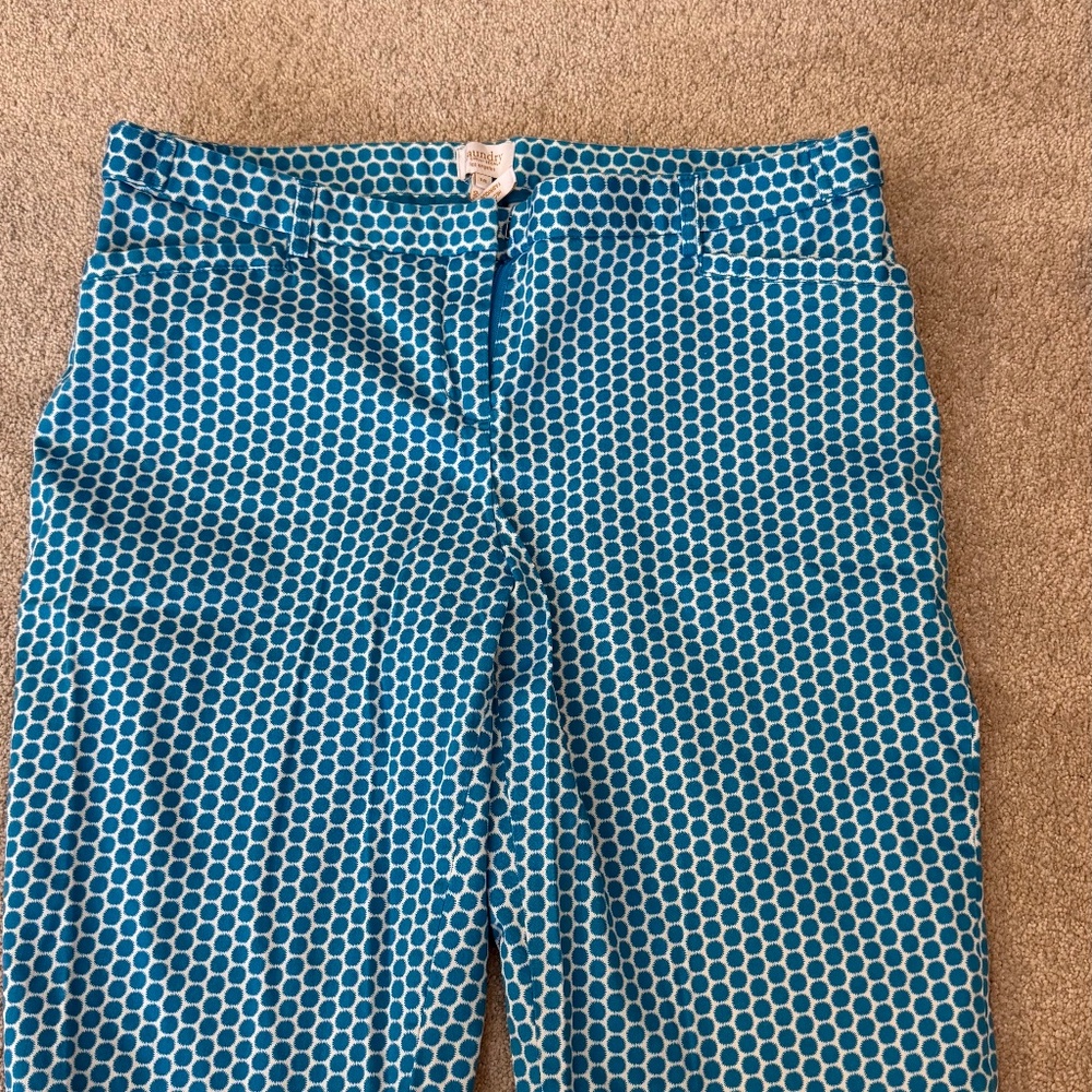 Laundry women’s size 10 Bermuda shorts-turquoise/white
